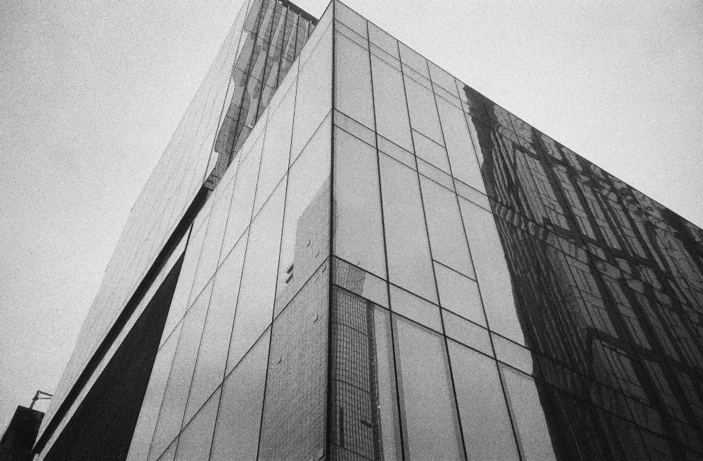 skyscraper along the high line lomography berlin kino